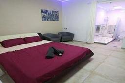  room 69 חדרים להשכרה